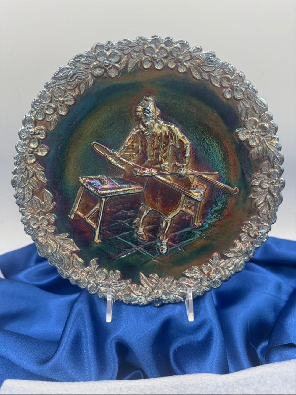 1970 Fenton Amethyst Carnival Glass Plate, 1st in American Craftsmen series